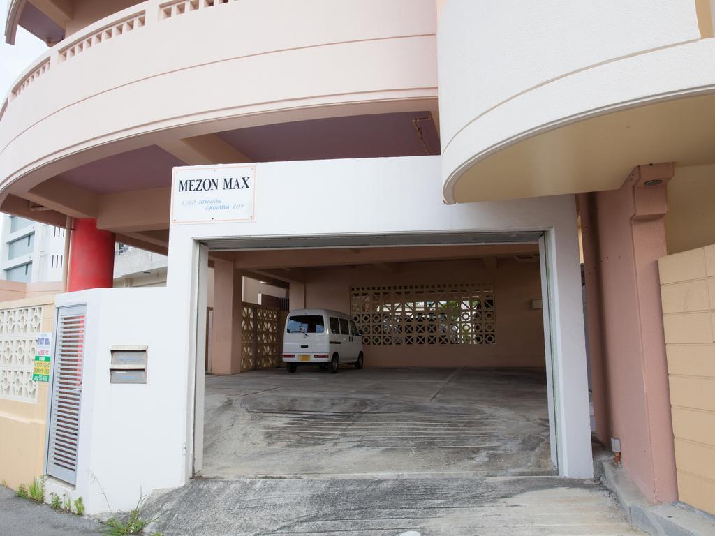 Kariyushi Condominium Resort Mezon Max Okinawa Exterior foto